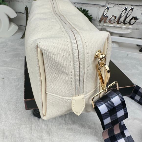 Burberry Cosmetic canvas pouch beauty line bag. Crossbody or shoulder bag! NEW! - Picture 9 of 12